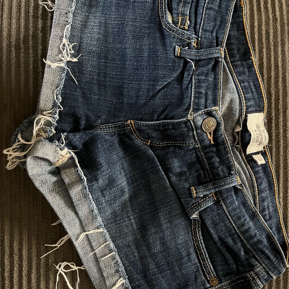 Girls Jean shorts from Abercrobie - Picture 2 of 4